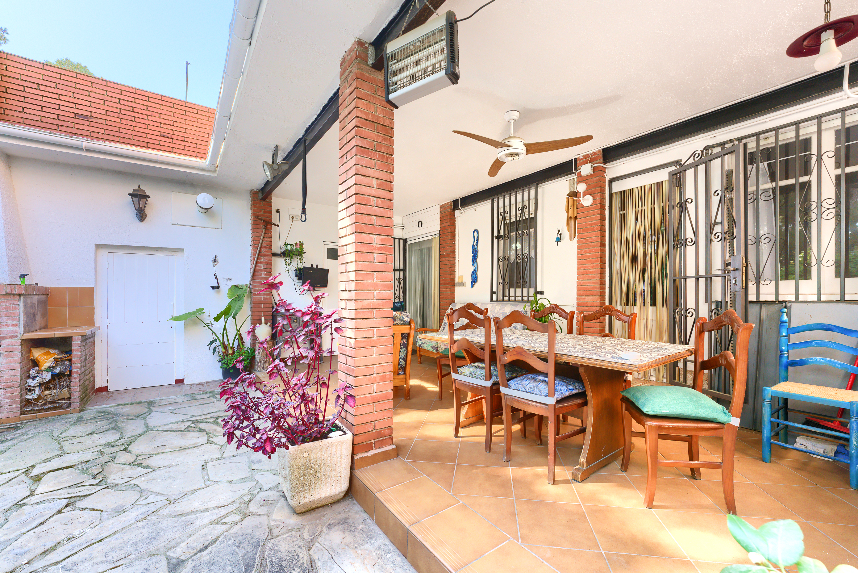 Casa en venta en  calle Calle PINTOR MIR, Calafell  26/36