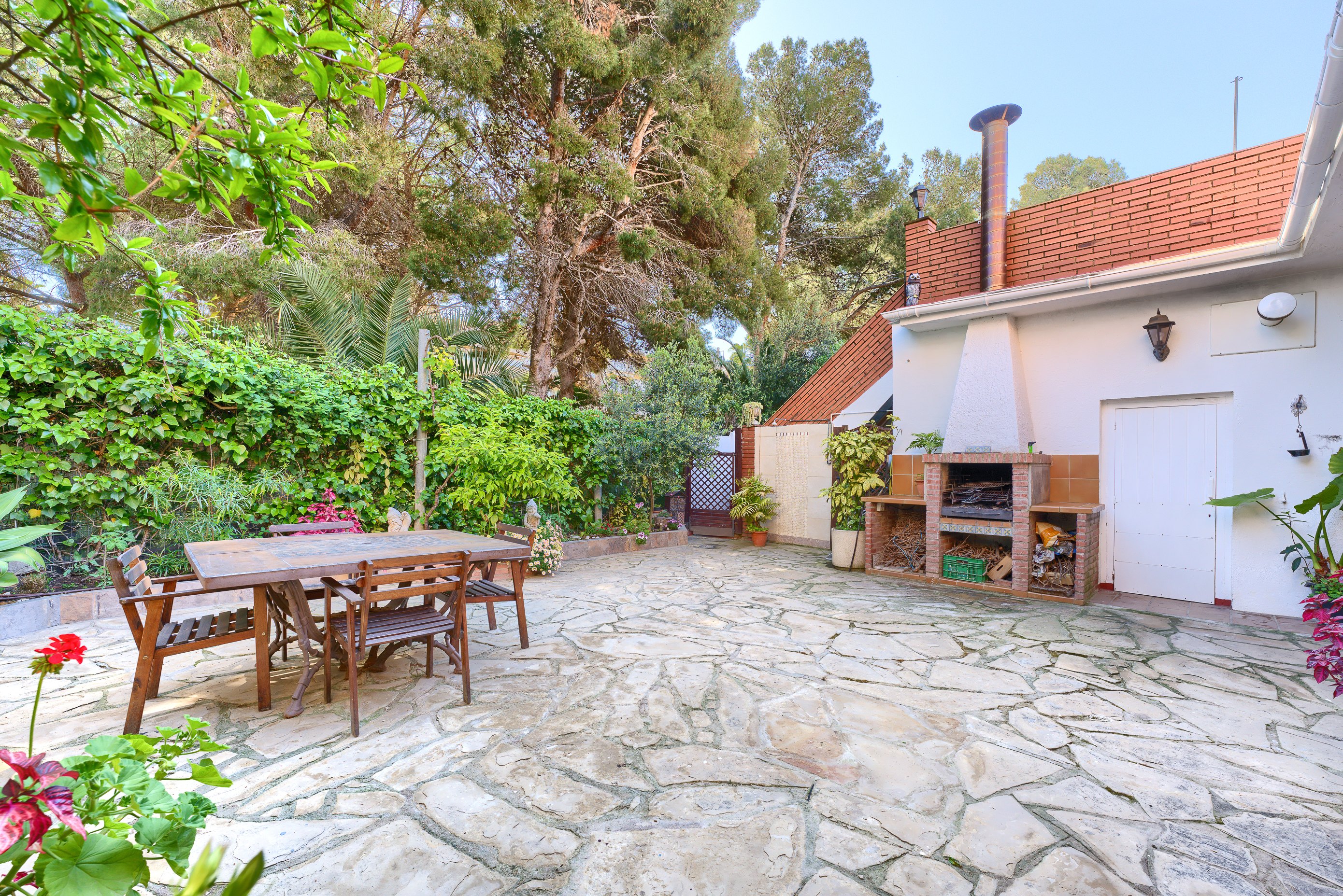 Casa en venta en  calle Calle PINTOR MIR, Calafell  6/36