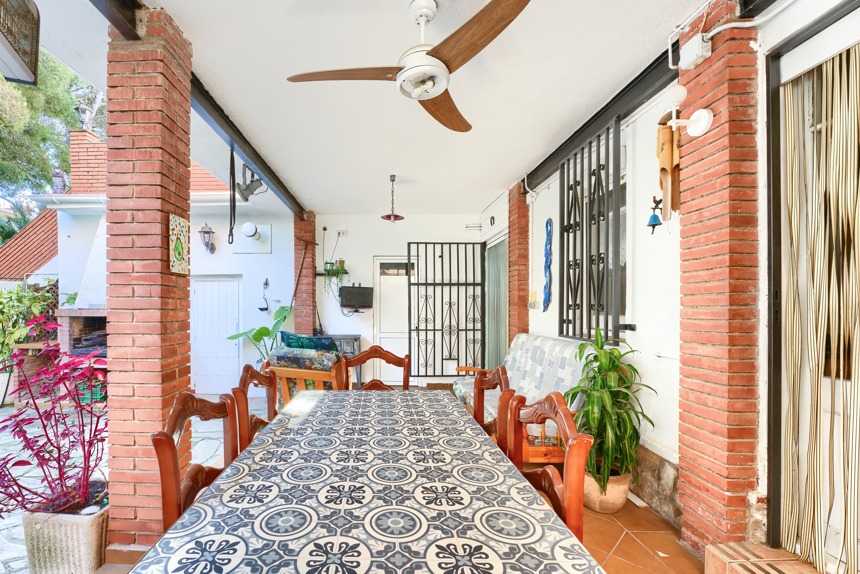 Casa en venta en  calle Calle PINTOR MIR, Calafell  27/36