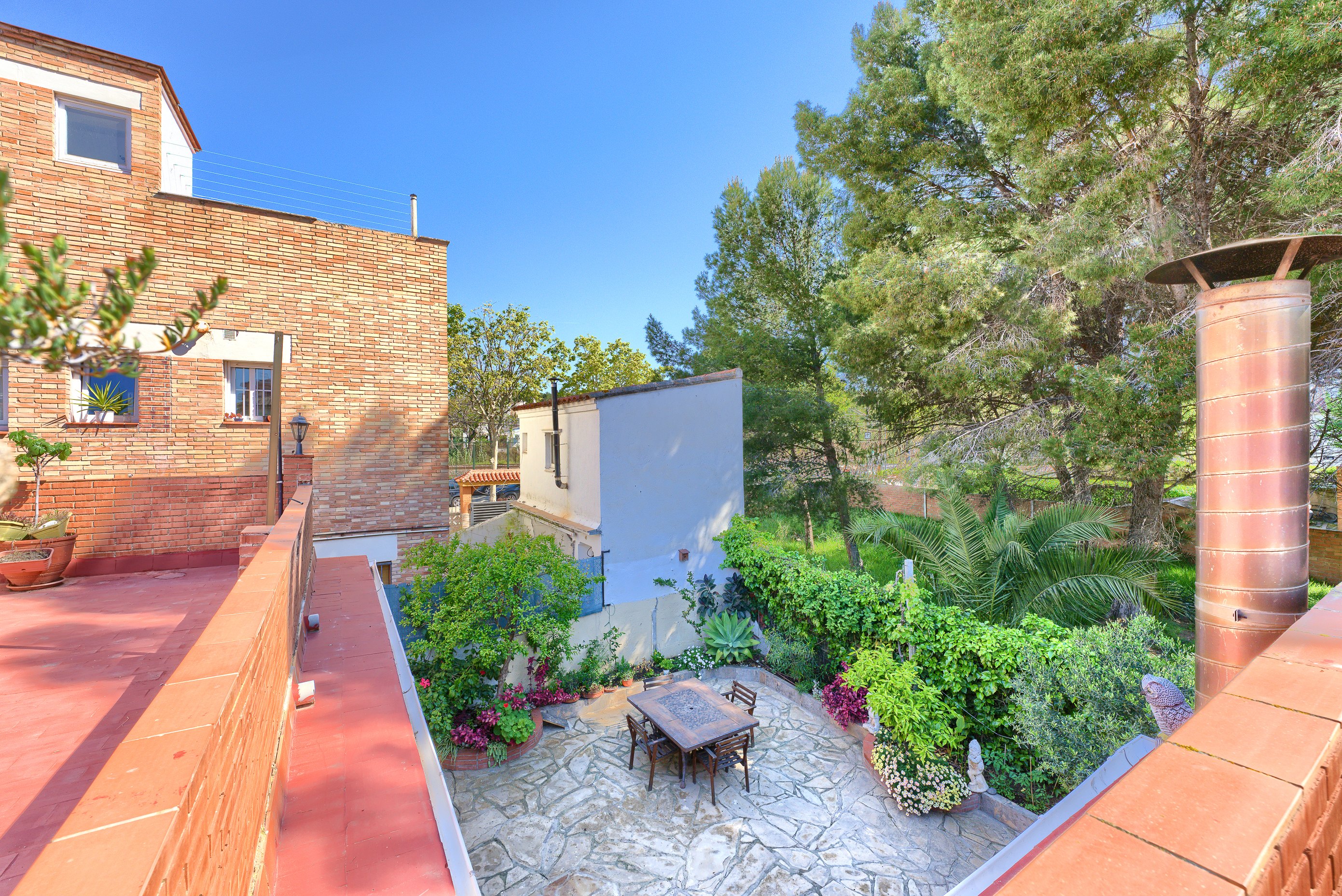 Casa en venta en  calle Calle PINTOR MIR, Calafell  23/36
