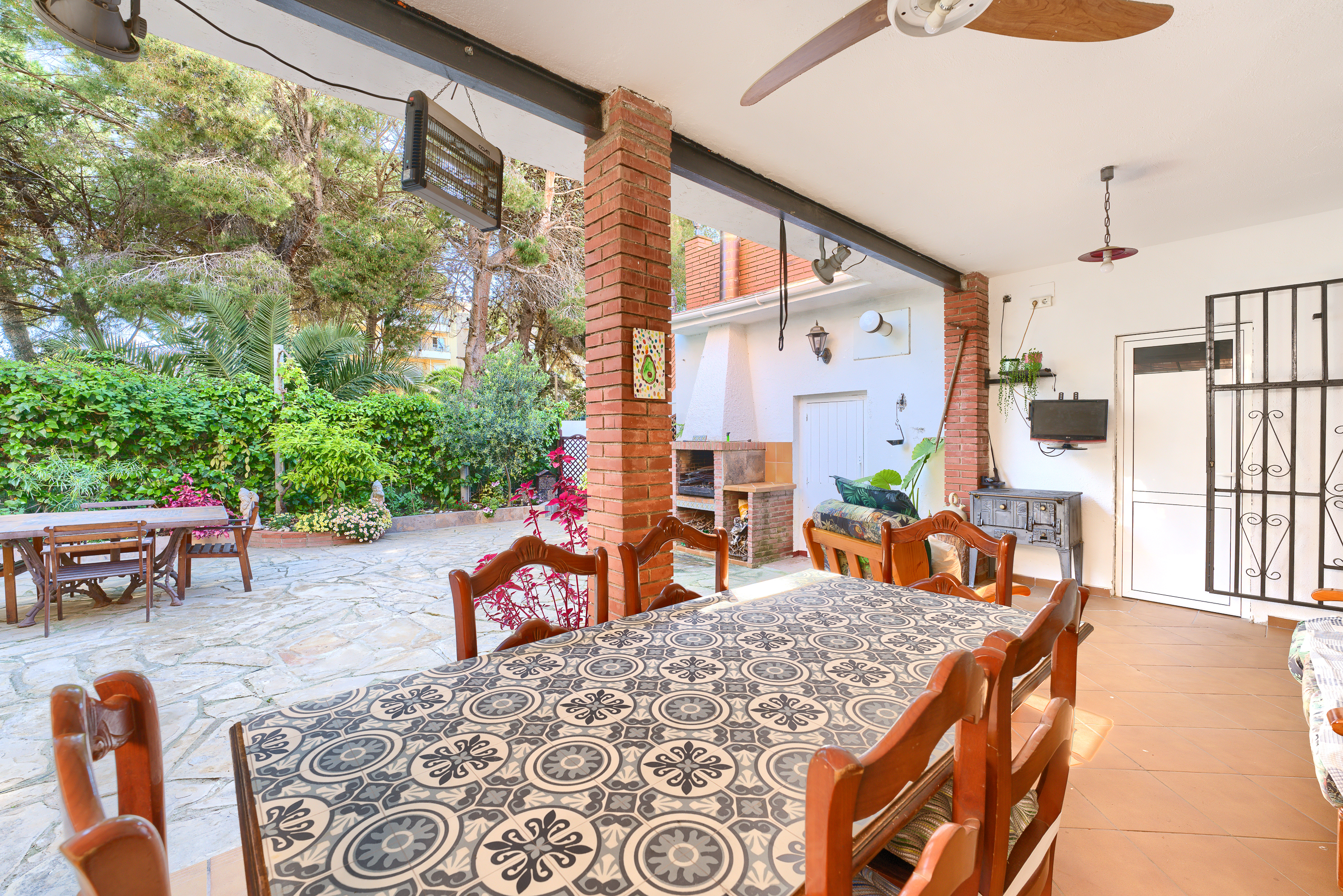 Casa en venta en  calle Calle PINTOR MIR, Calafell  28/36