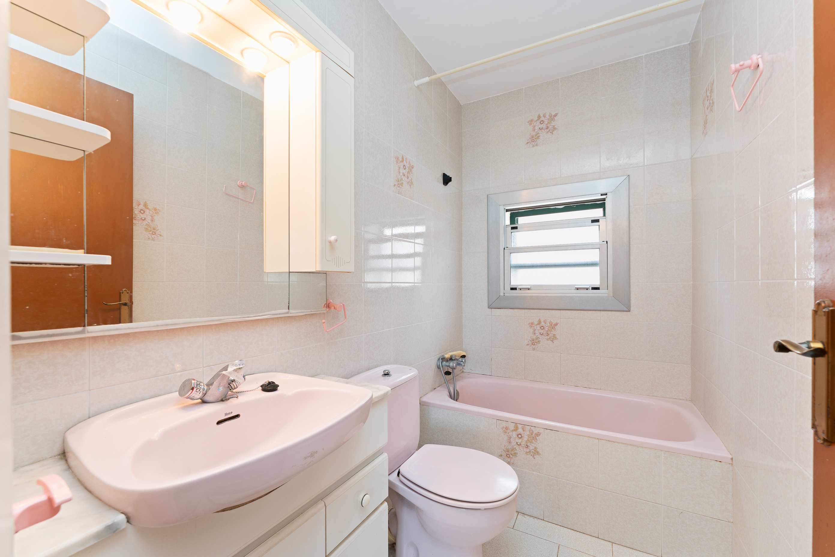 Casa en venta en  calle Calle FINLANDIA, Segur de Calafell, Calafell  17/31