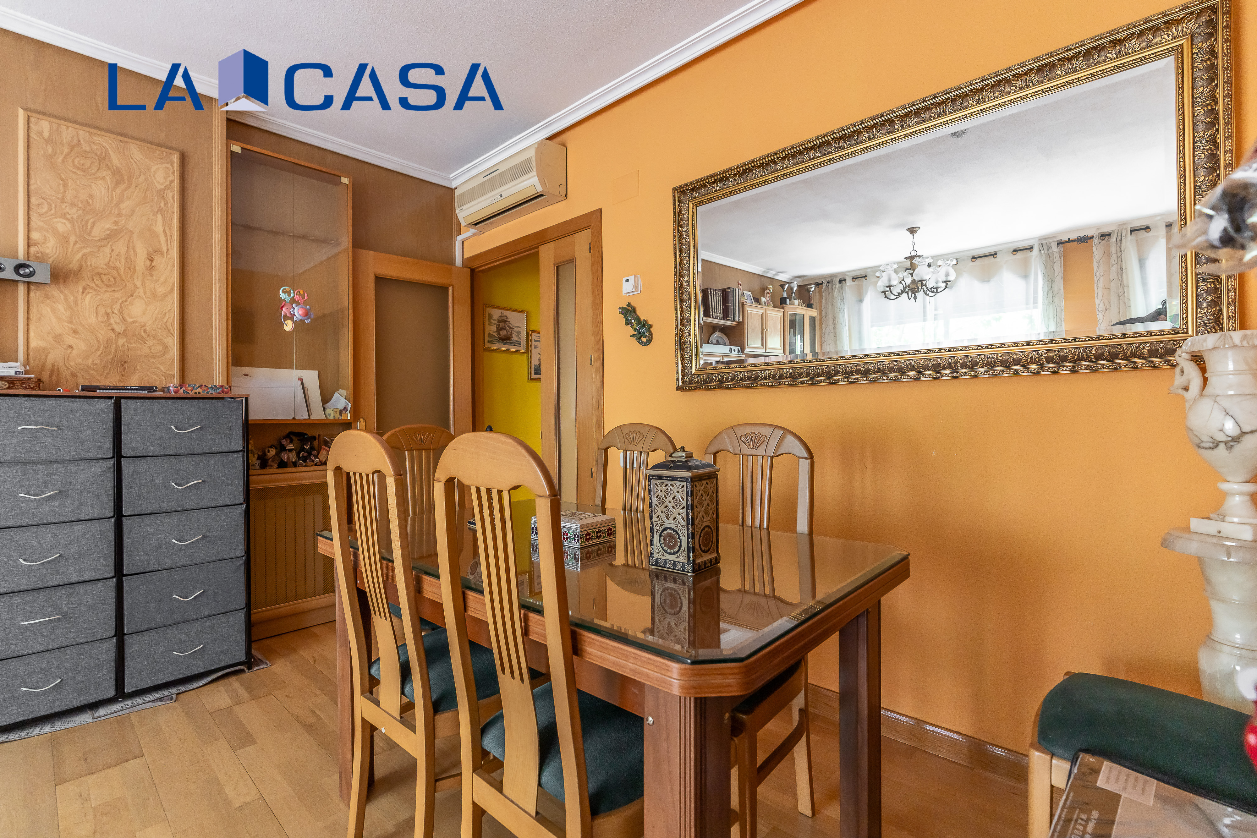 Piso en venta en Usera, Madrid 6/73