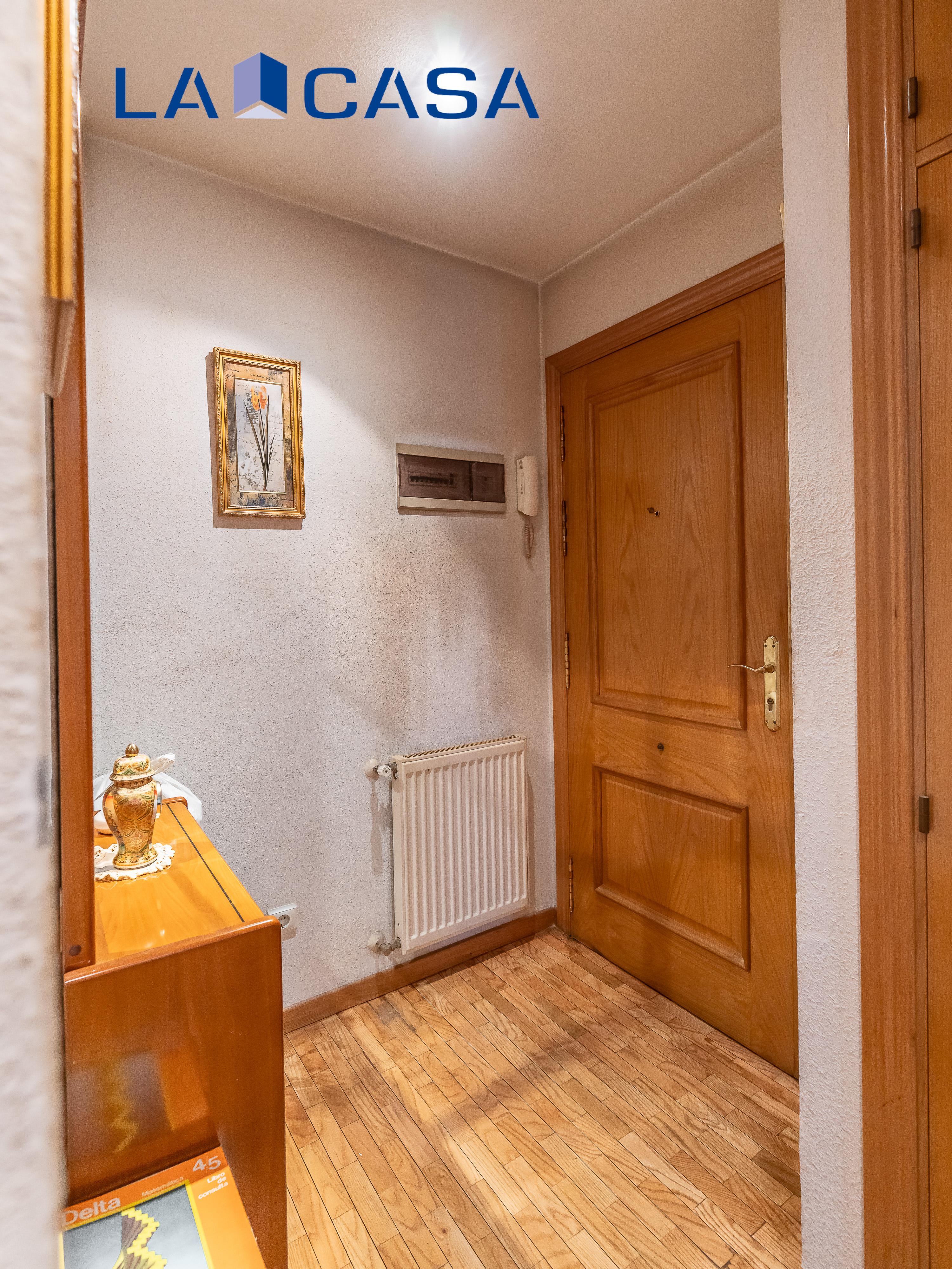 Piso en venta en Puente De Vallecas, Madrid 31/41