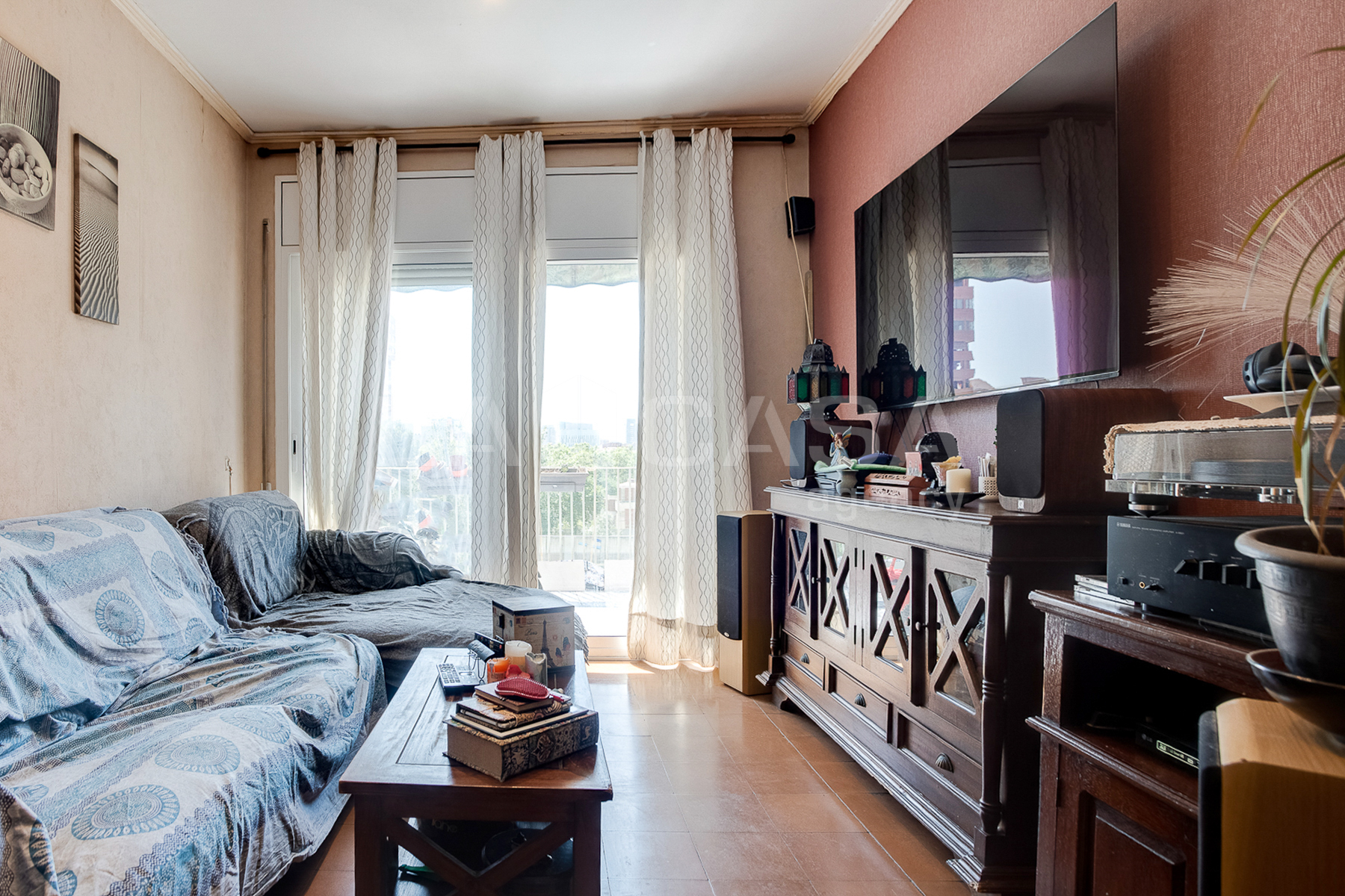 Piso en venta en  Sant Martí, Barcelona  1/1