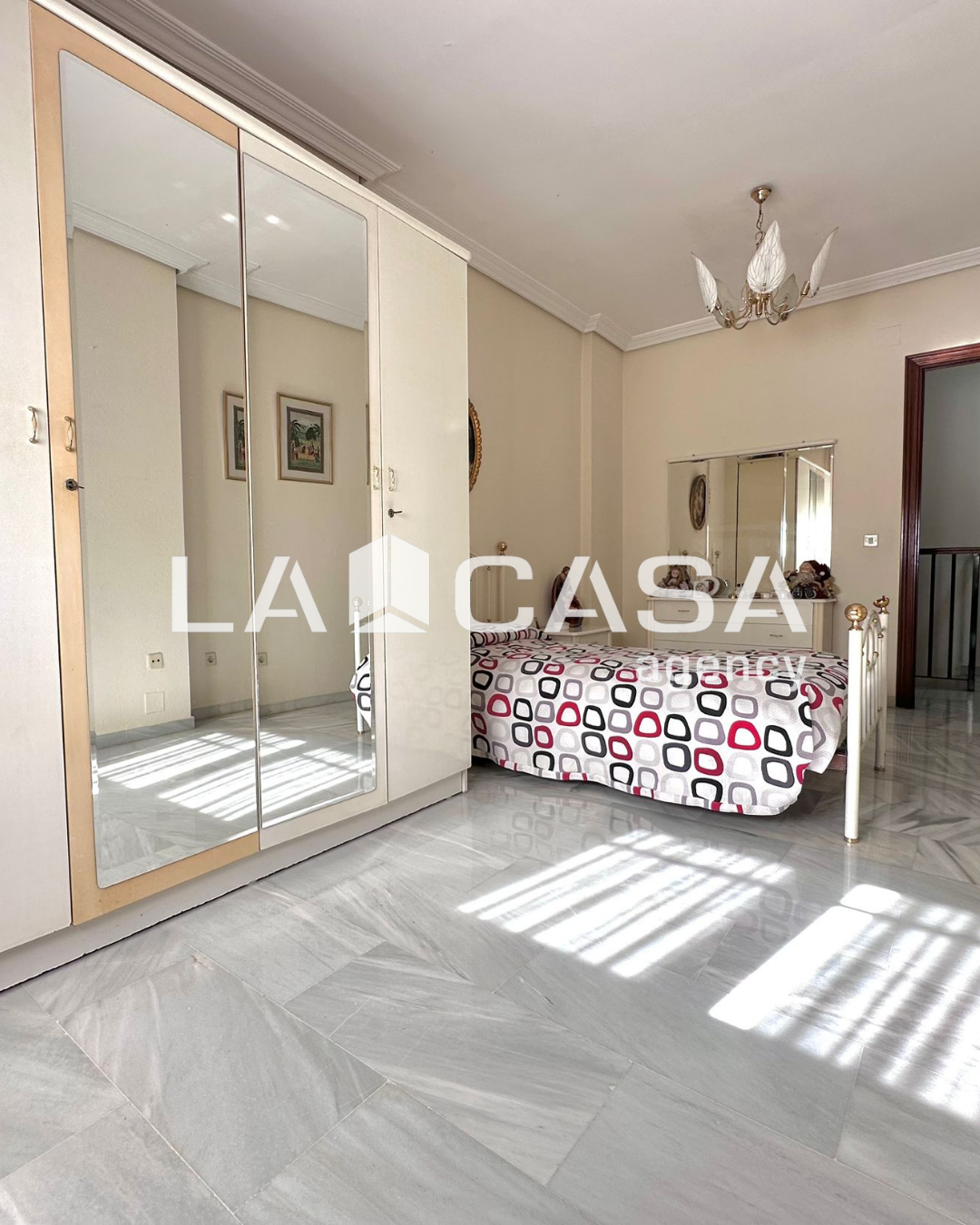 Casa en venta en Mairena Del Aljarafe, Sevilla 38/53