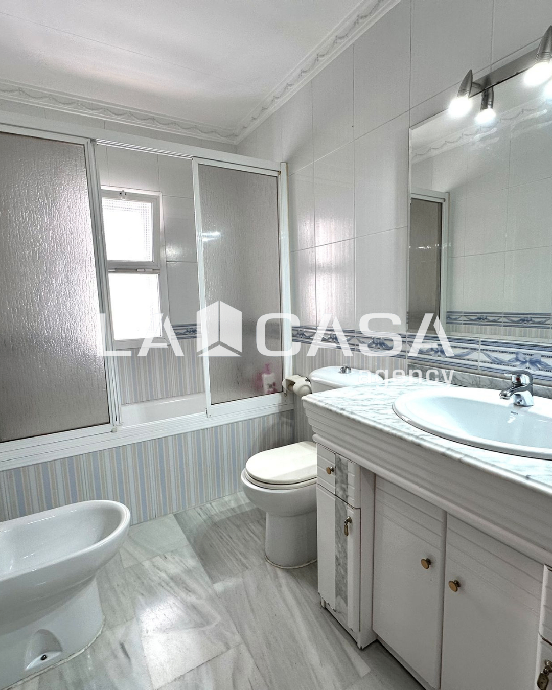 Casa en venta en Mairena Del Aljarafe, Sevilla 42/53