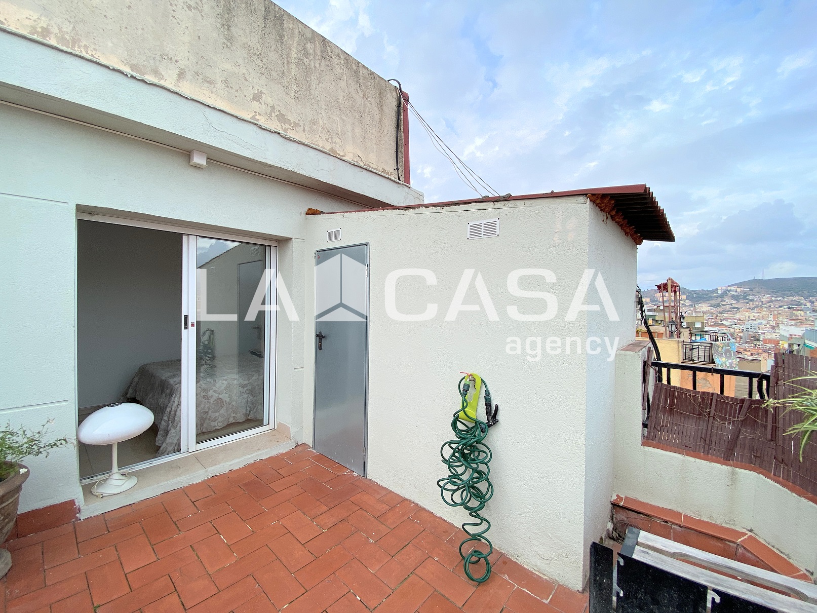 Inmobiliaria en Badalona La Casa Agency Inmobiliaria en Badalona La Casa Agency