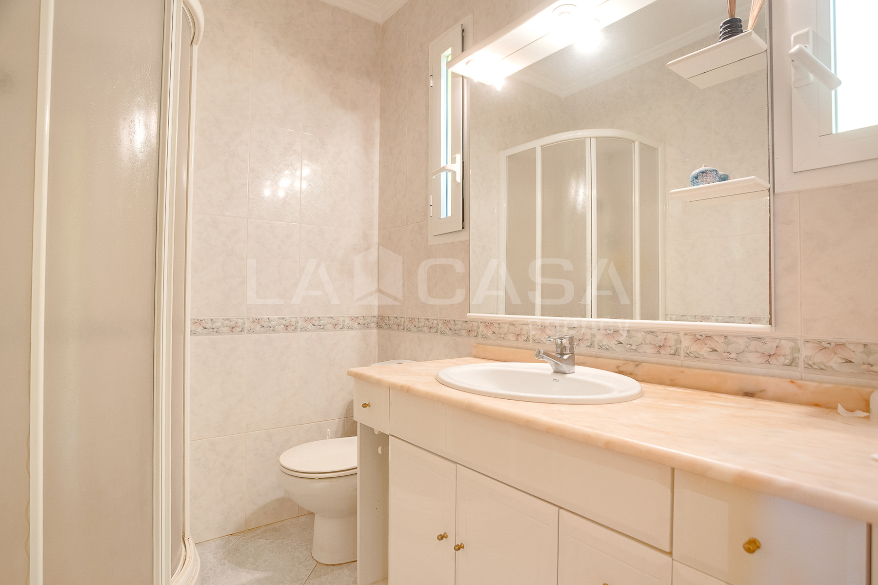 Casa en venta en  L'Ametlla del Vallès, Barcelona  41/78