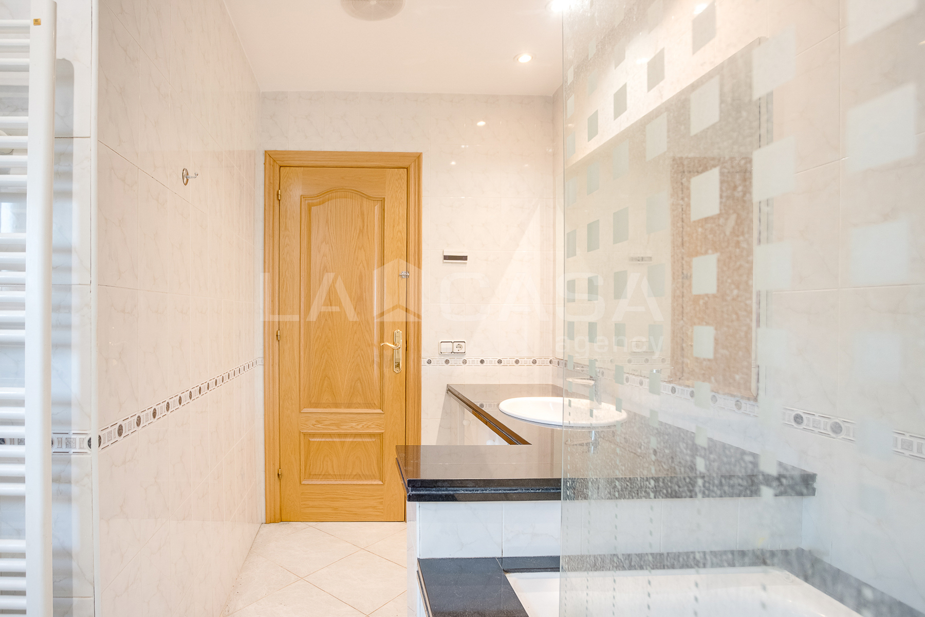 Casa en venta en  L'Ametlla del Vallès, Barcelona  46/78