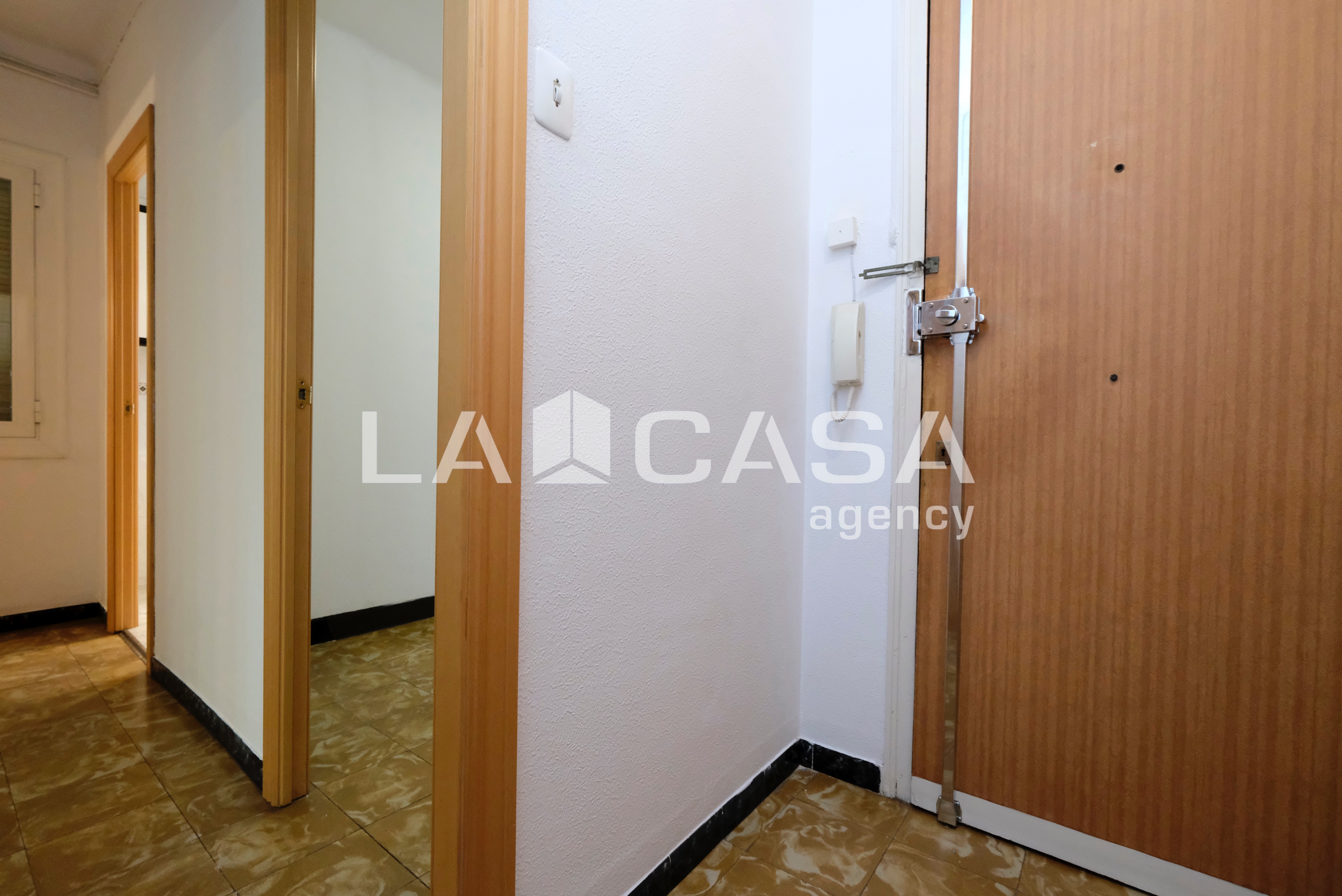 Piso en venta en  Sant Andreu, Barcelona  26/35