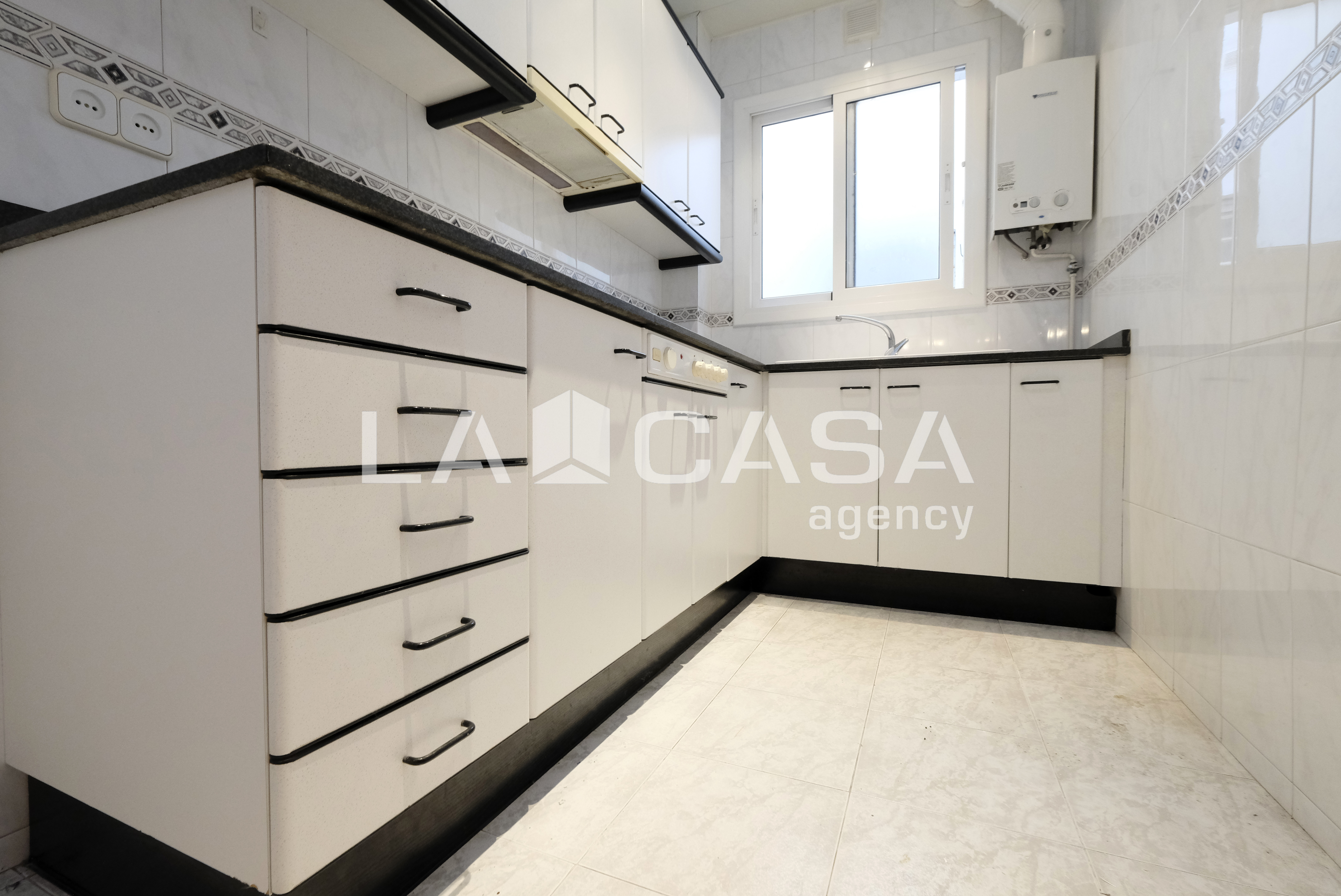 Piso en venta en  Sant Andreu, Barcelona  10/35