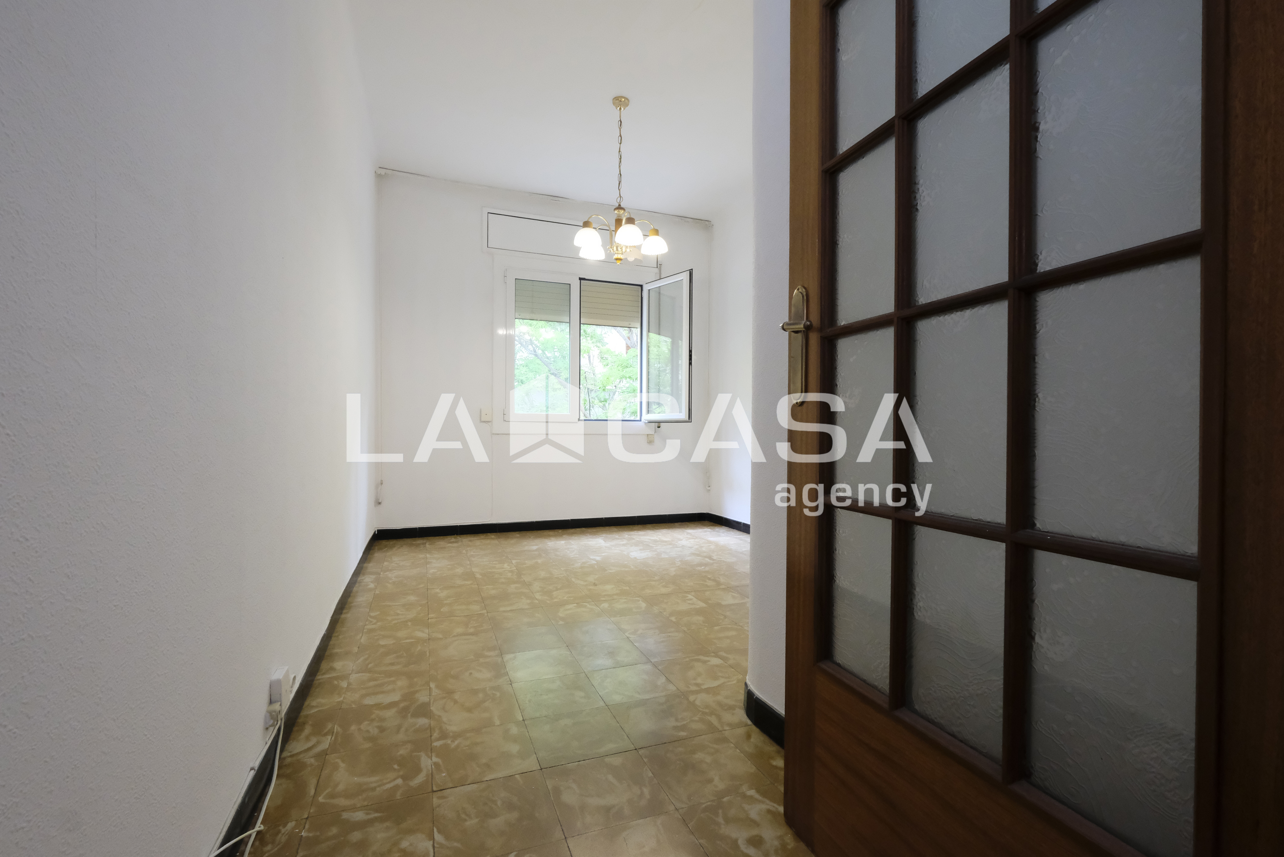 Piso en venta en  Sant Andreu, Barcelona  11/35
