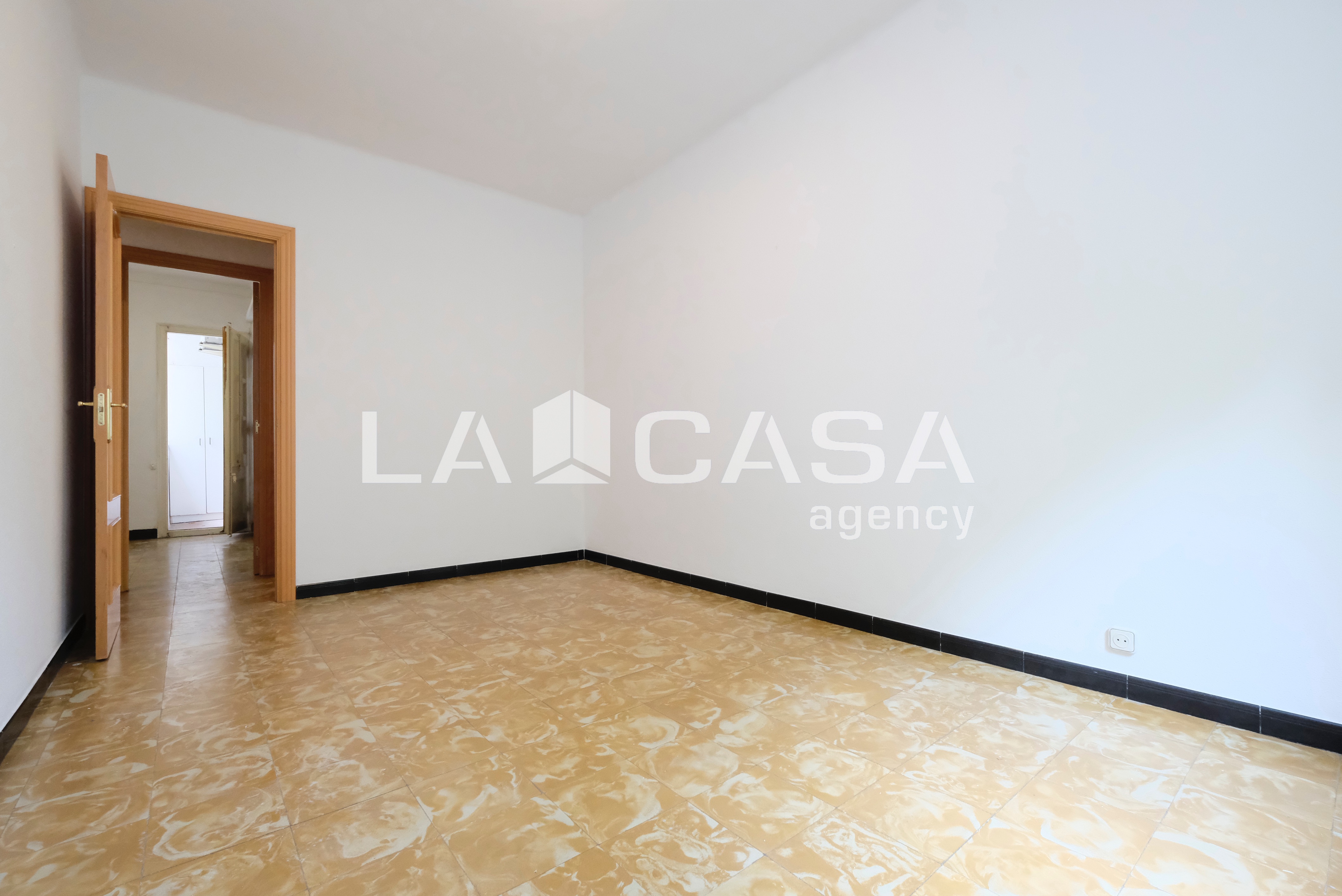 Piso en venta en  Sant Andreu, Barcelona  24/35