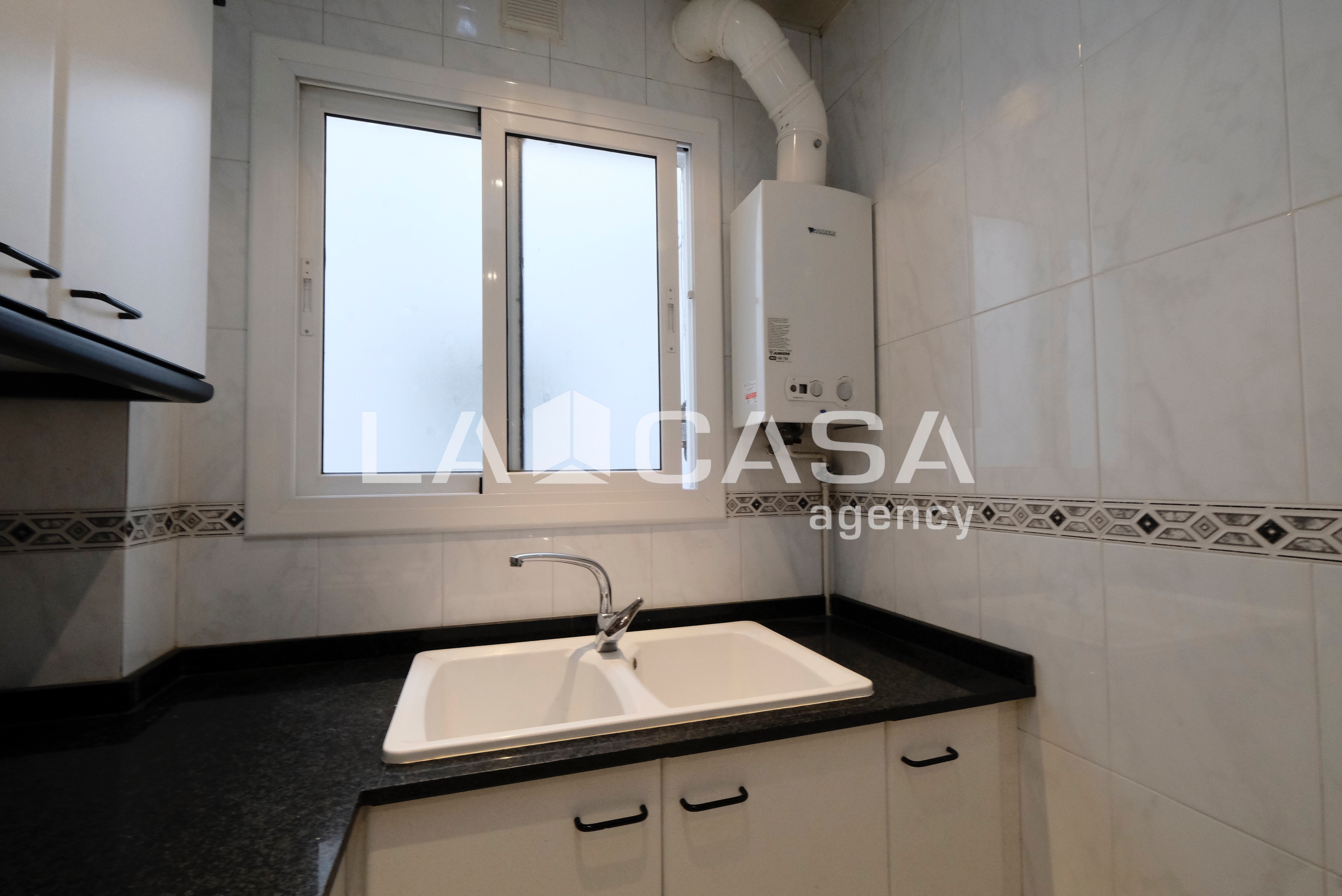 Piso en venta en  Sant Andreu, Barcelona  31/35