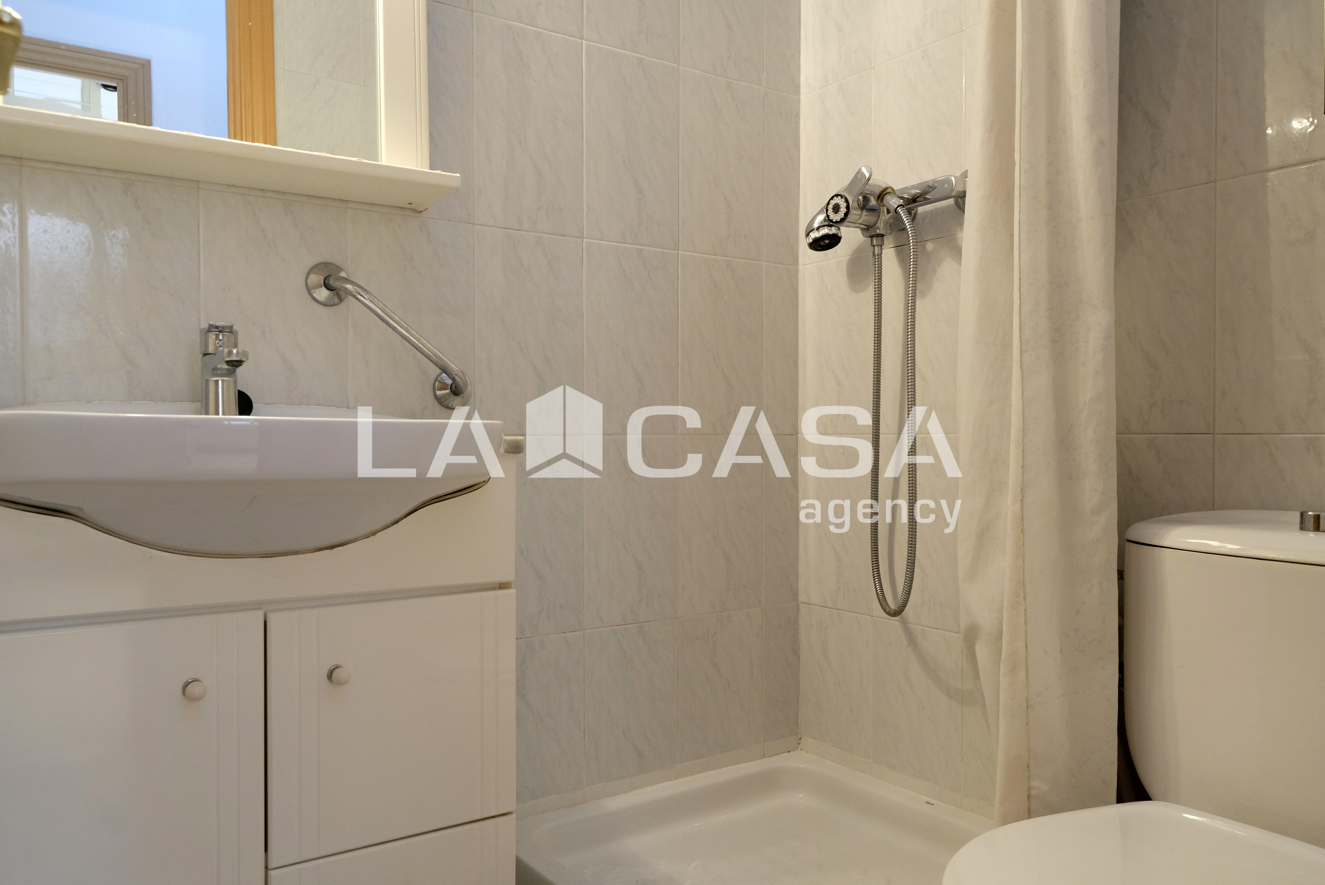 Piso en venta en  Sant Andreu, Barcelona  16/35