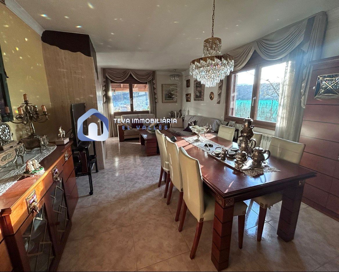 Casa en venta en  Sant Fost de Campsentelles, San Fausto de Campcentellas  9/26